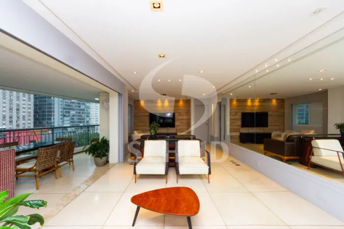 Apartamento á Venda no Alto da Boa Vista com 129m², 2 quartos sendo 1 suíte, 3 vagas.