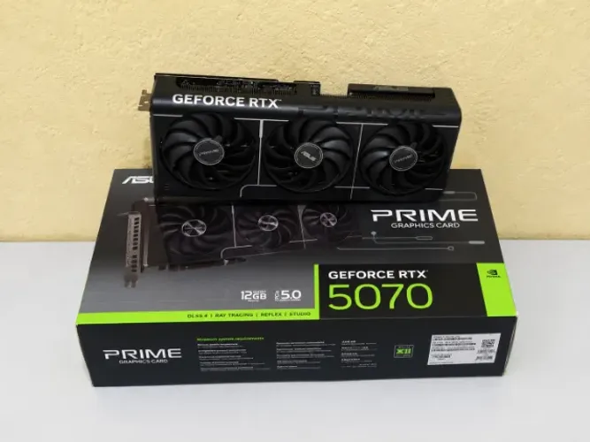 Placa de Vídeo ASUS Prime RTX 5070 12GB