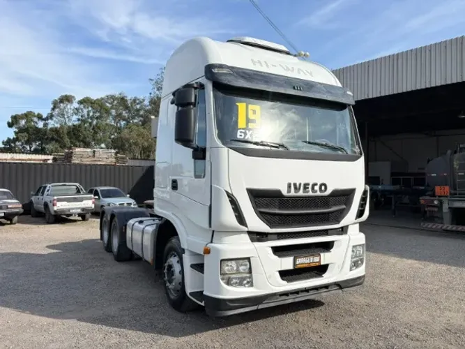 Iveco Stralis Hi Way 440, Automático, 6x2.