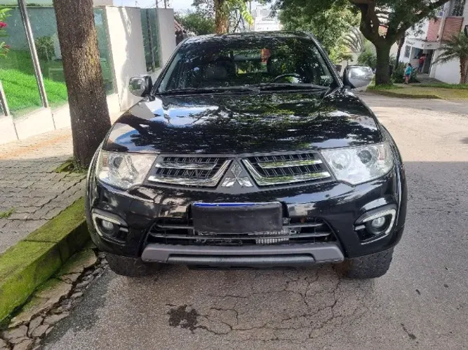 Mitsubishi L200 Triton HPE 3.5 CD V6 24V Flex Aut. 2014