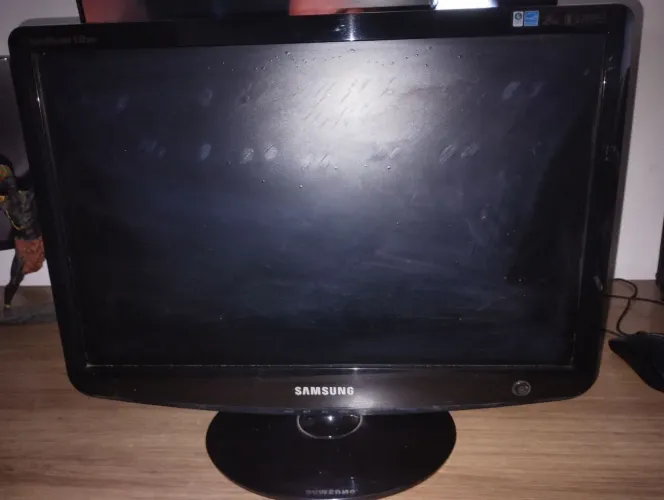 Monitor Samsung 932BW 19" - para peças (tela queimada)