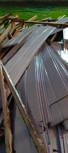 Doação de Forro PVC usado e caibros