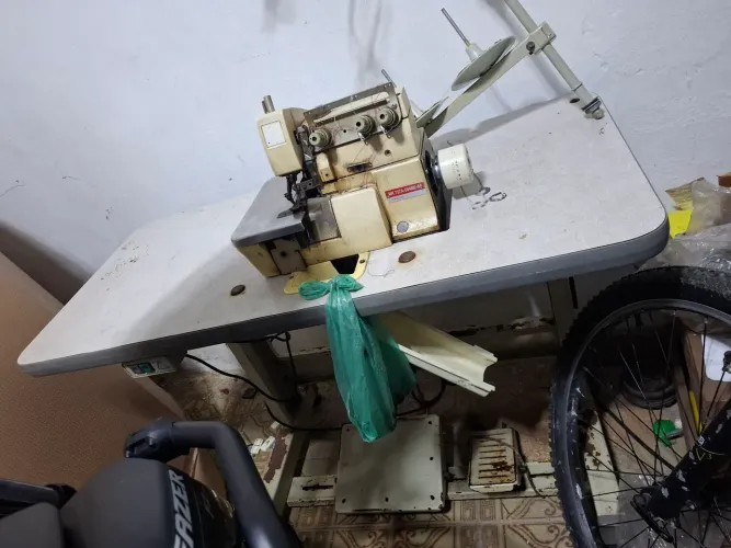 Maquina de costurar 