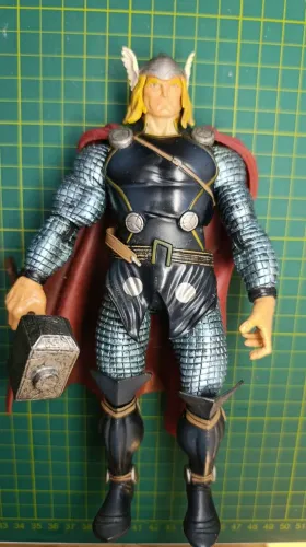 Thor Marvel Legends