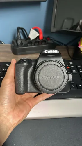 Câmera Cânon Sl3