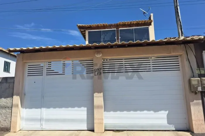 Casa 2 Quartos à Venda: no Centro de Casimiro de Abreu