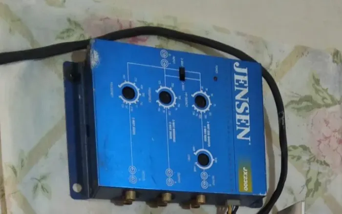 Crossover Eletrônico Automotivo Jensen JX2300 Vintage - No Estado
