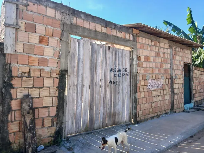 Vende se casa no cacau Pereira, aceitamos propostas.