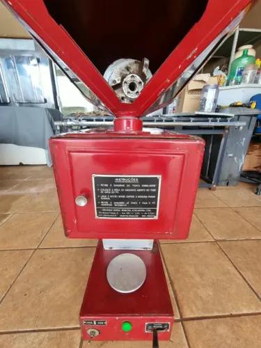 Moedor de café para reformar motor funciona