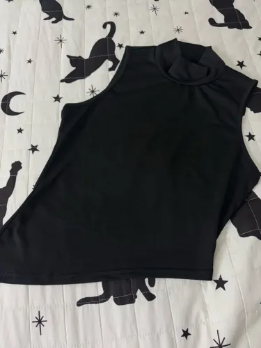 Cropped preto