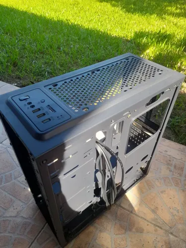 Gabinete + suporte de microfone