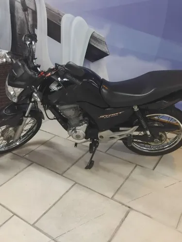 Vendo uma joia em roda