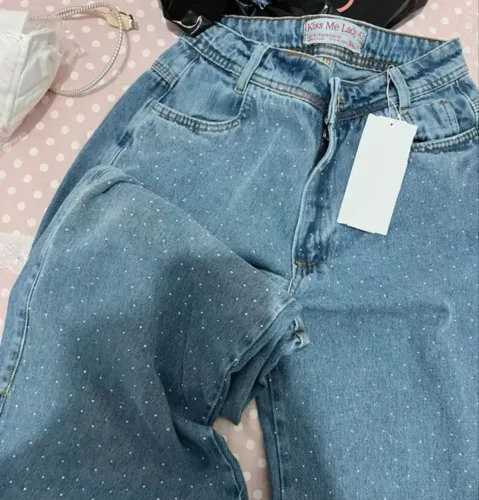 Calça com brilho