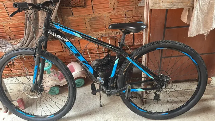 Bicicleta semi nova