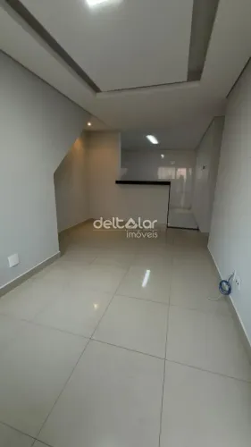 Casa à venda com 3 quartos e uma vaga de moto, Candelária, Belo Horizonte, MG