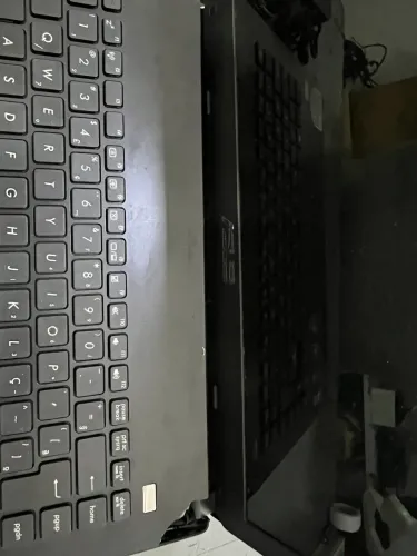 Notbook asus com defeito.