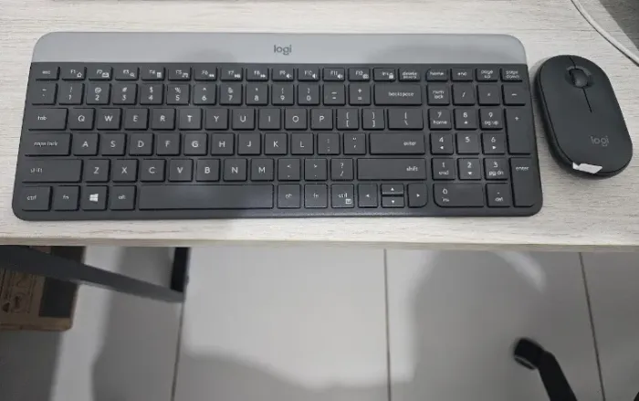 Teclado e Mouse sem fio Logitech MK470