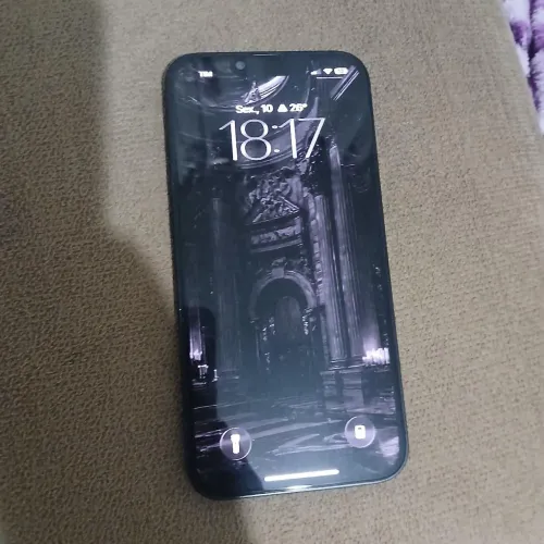 iPhone 13 128GB - Excelente Estado
