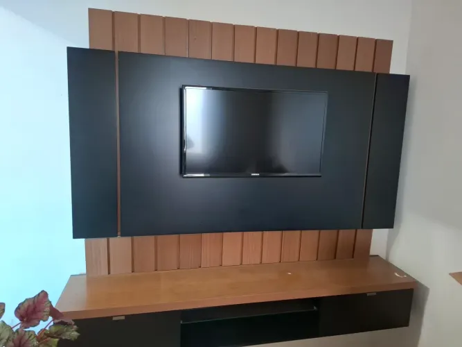 Vendo urgente para retirar Painel para TV 50 polegar $150,00