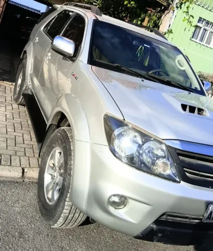 Toyota Hilux SW4 SRV D4-d 4X4 3.0 TDI Dies. AUT 2008
