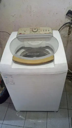 Máquina de lavar funcionando 11kg