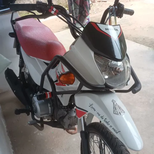 Moto semi nova