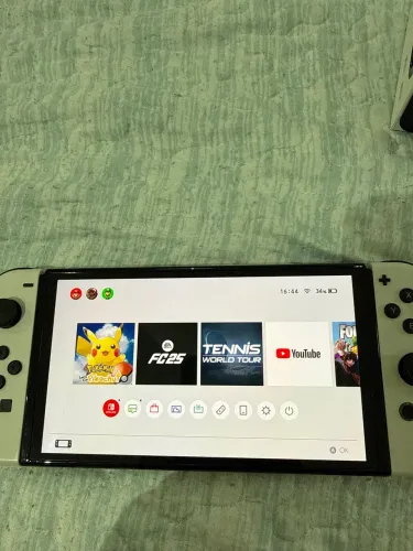 Nintendo Switch OLED Completo + Pro Controller + Jogo Pokémon + Acessórios