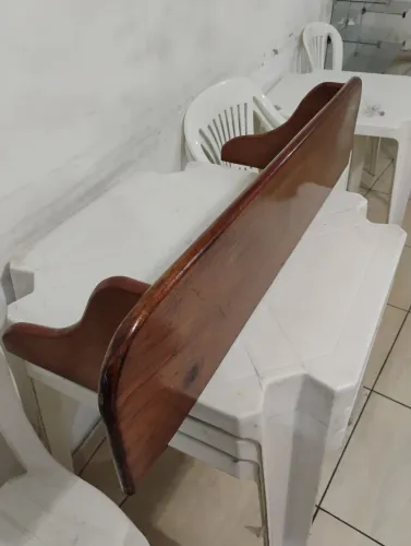 Prateleira maciça 