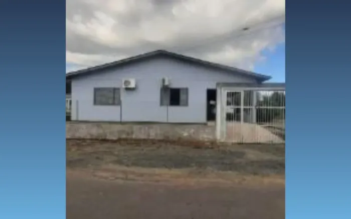 Casa à Venda - Mãe Luzia, Criciúma