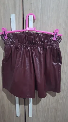 Short feminino tamanho P ótimo estado