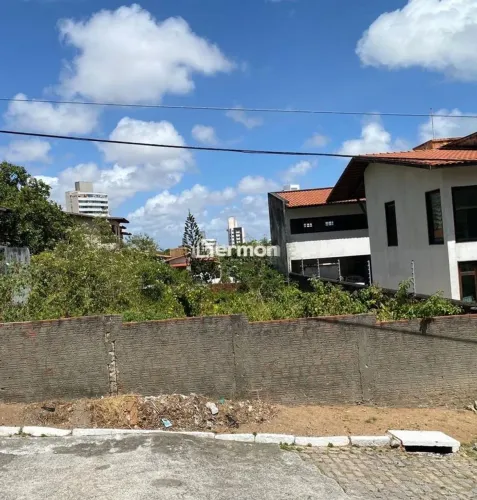 Terreno à venda em Natal, Ponta Negra, com 450 m²