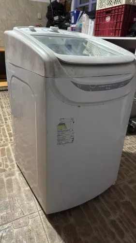 Máquina de Lavar Roupa 10kg Electrolux