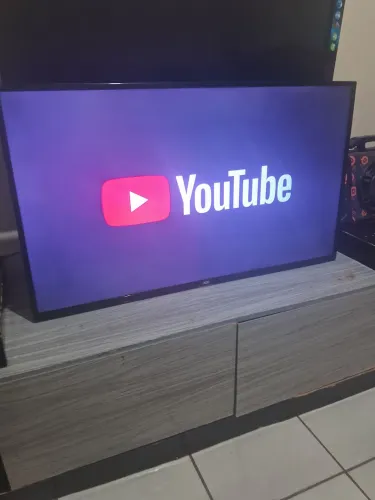VENDO TV SMART 43" AOC FULL HD NOVAA