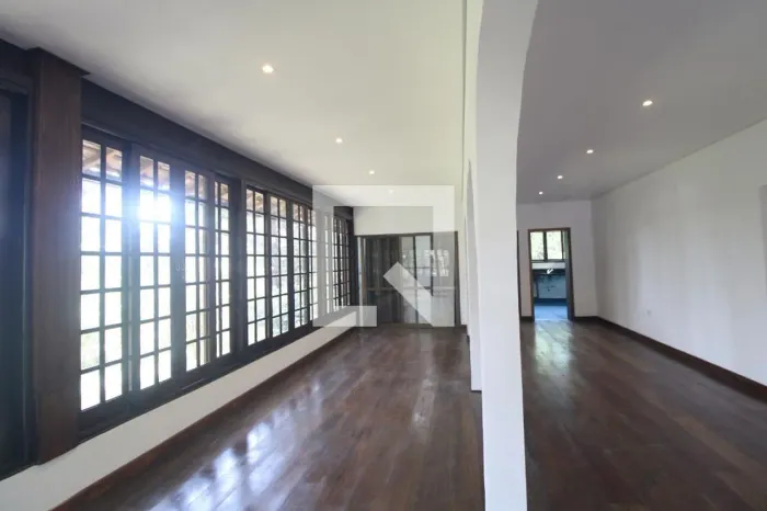 Casa à Venda - Jardim Maria Rita, 2 Quartos, 173 m2