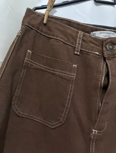 calça wide leg marrom c&a