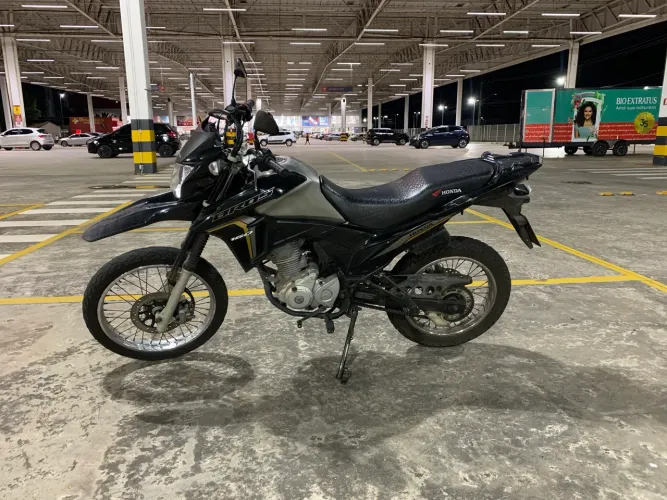 Honda bros 160 2023
