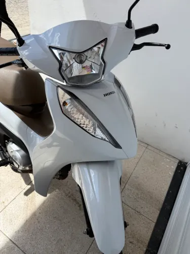Honda Biz - Linda, bem conservada e pronta para rodar!