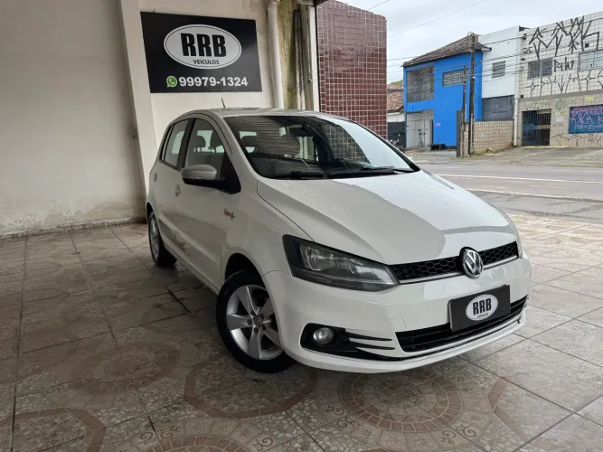 Volkswagen Fox Rock IN RIO 1.6 MI Total Flex 8V 5P 2016