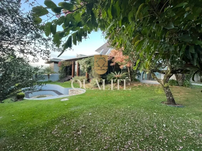 CASA A VENDA 4 SUITES, 4 VAGAS VISTA MAR CACUPE R$ 3.600.000,00
