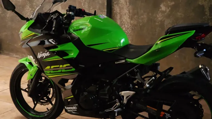 Kawasaki Ninja 400 KRT EDITION