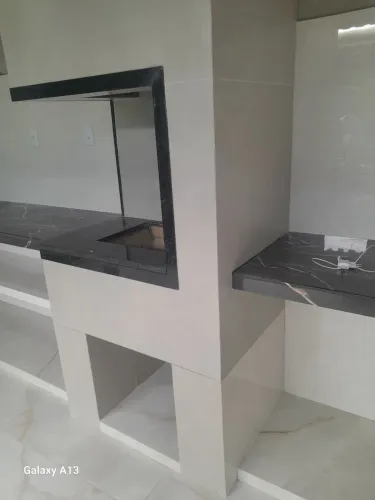 Pedreiro de porcelanato e cerâmica 