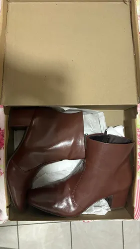 Bota couro legítimo 