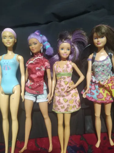 Lote de bonecas barbies