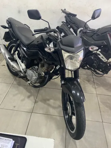 Vendo cg Fan 125 bem novinha