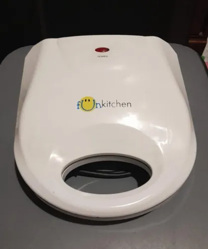 Omeleteira Elétrica - Fun Kitchen (120V/750W)