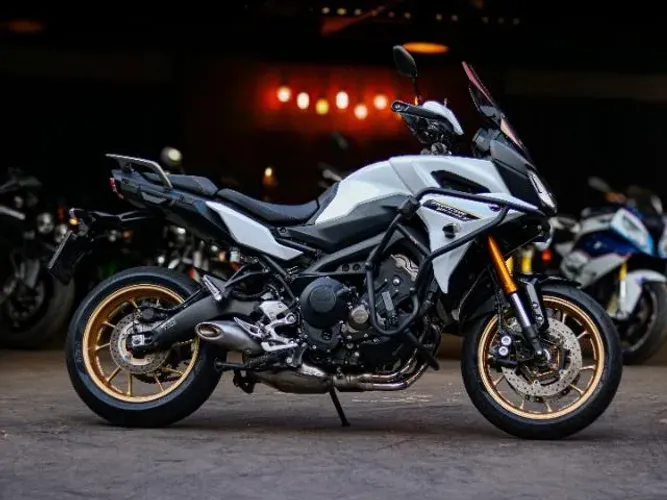 YAMAHA MT-09 TRACER 900 GT 900 cc