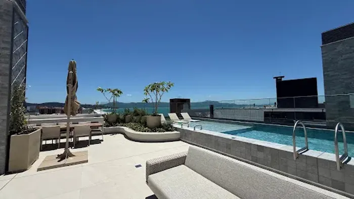 Apartamento com 3 dormitórios à venda, 120 m² por R$ 3.100.000,00 - Jurerê - Florianópolis