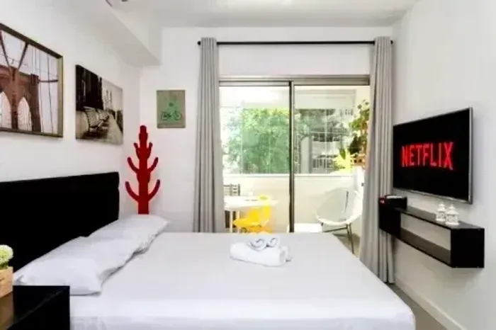 Apartamento Studio a venda, com 24 m2, sem vaga, próximo ao Metrô Vila Madalena, São Paulo