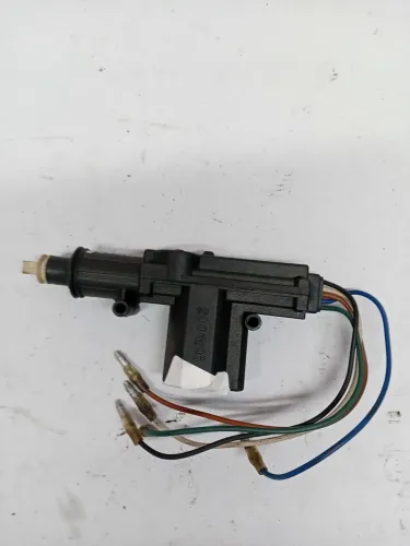 Trava Elétrica Porta Dianteira Crevrolet Corsa 1994