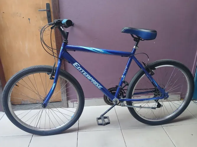Bicicleta aro 26 21marchas câmbios chimano. Passador rápido fire